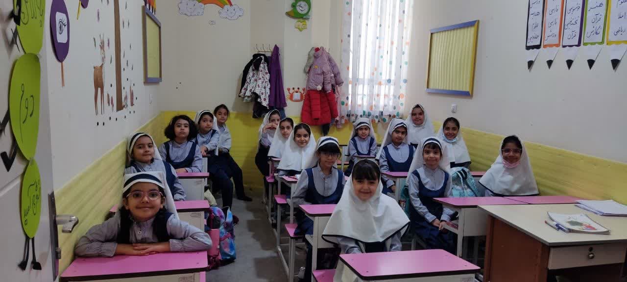 دانش آموزان  مجموعه مهتاب
